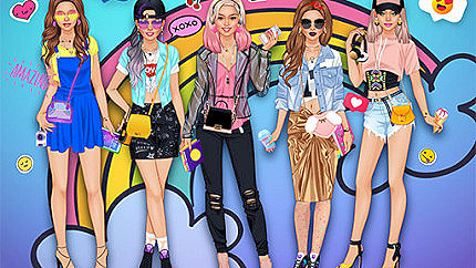 Graj w College Girls Team Makeover online za darmo