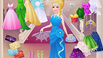 Graj w Cinderella Dress Up Girl Games online za darmo